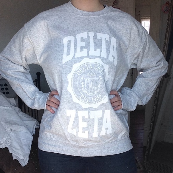 Delta Zeta Crest Crewneck - Picture 1 of 5